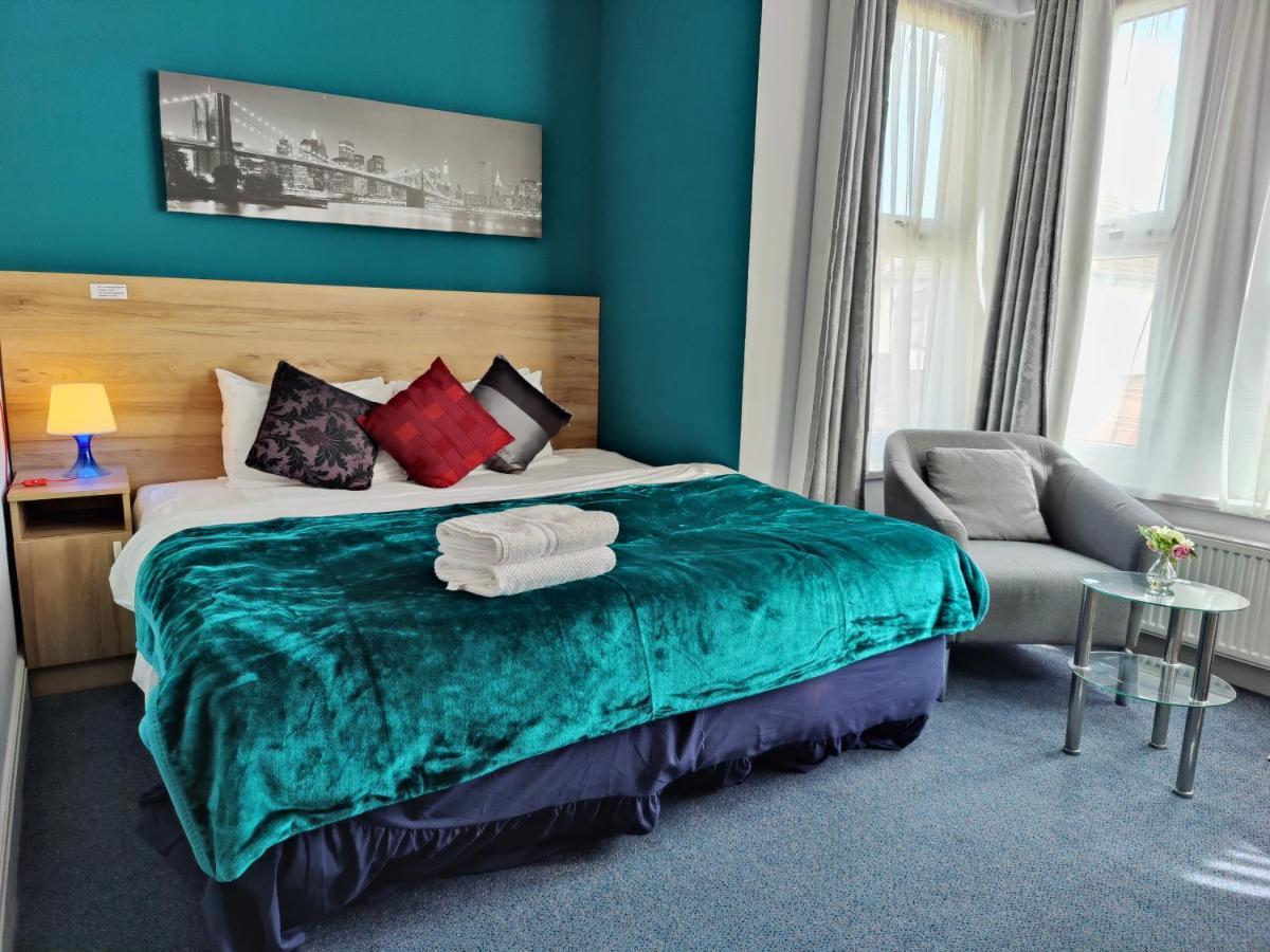 Wellesley Hotel Ilford Kültér fotó