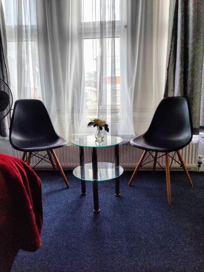 Wellesley Hotel Ilford Kültér fotó
