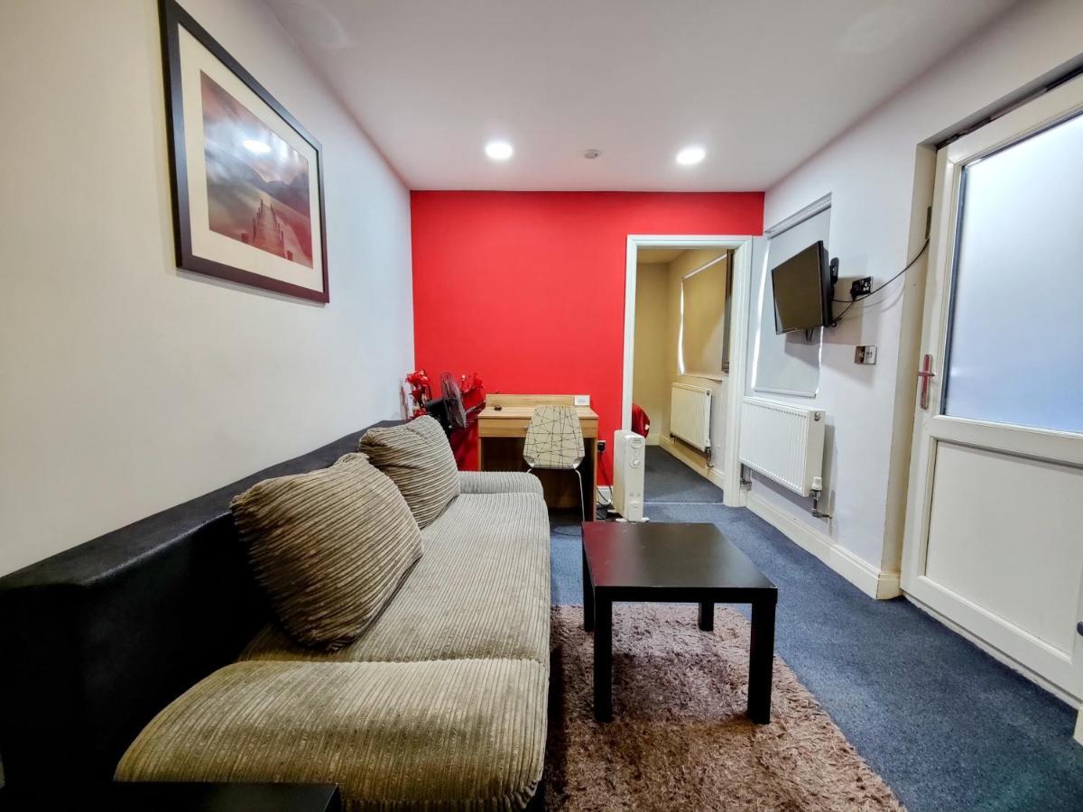 Wellesley Hotel Ilford Kültér fotó