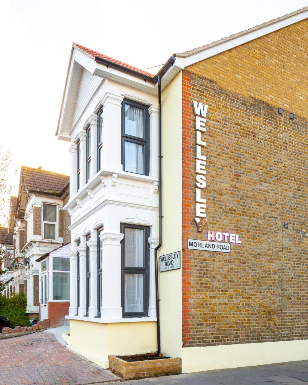Wellesley Hotel Ilford Kültér fotó