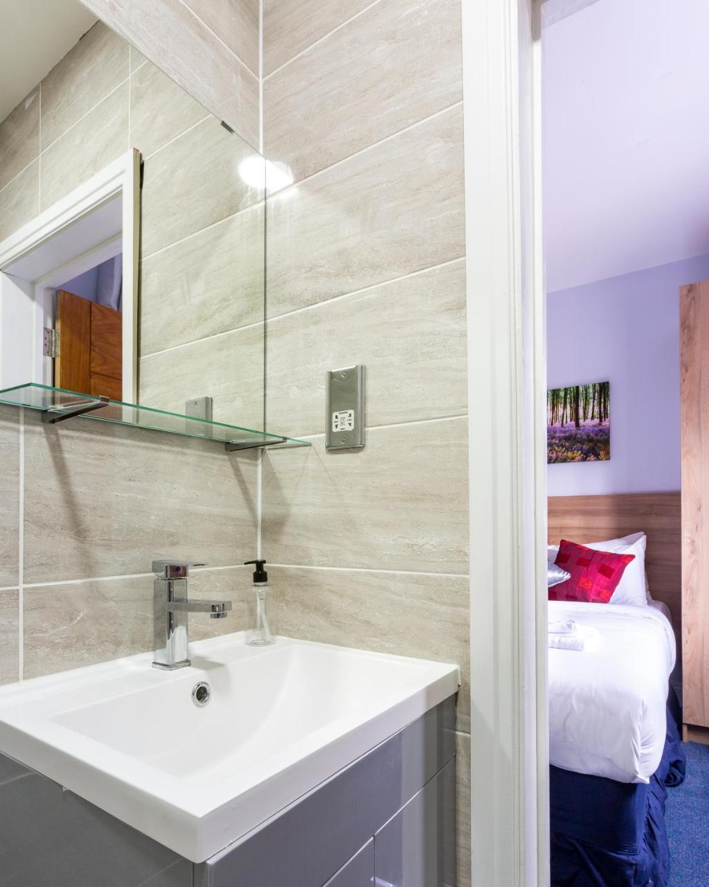 Wellesley Hotel Ilford Kültér fotó